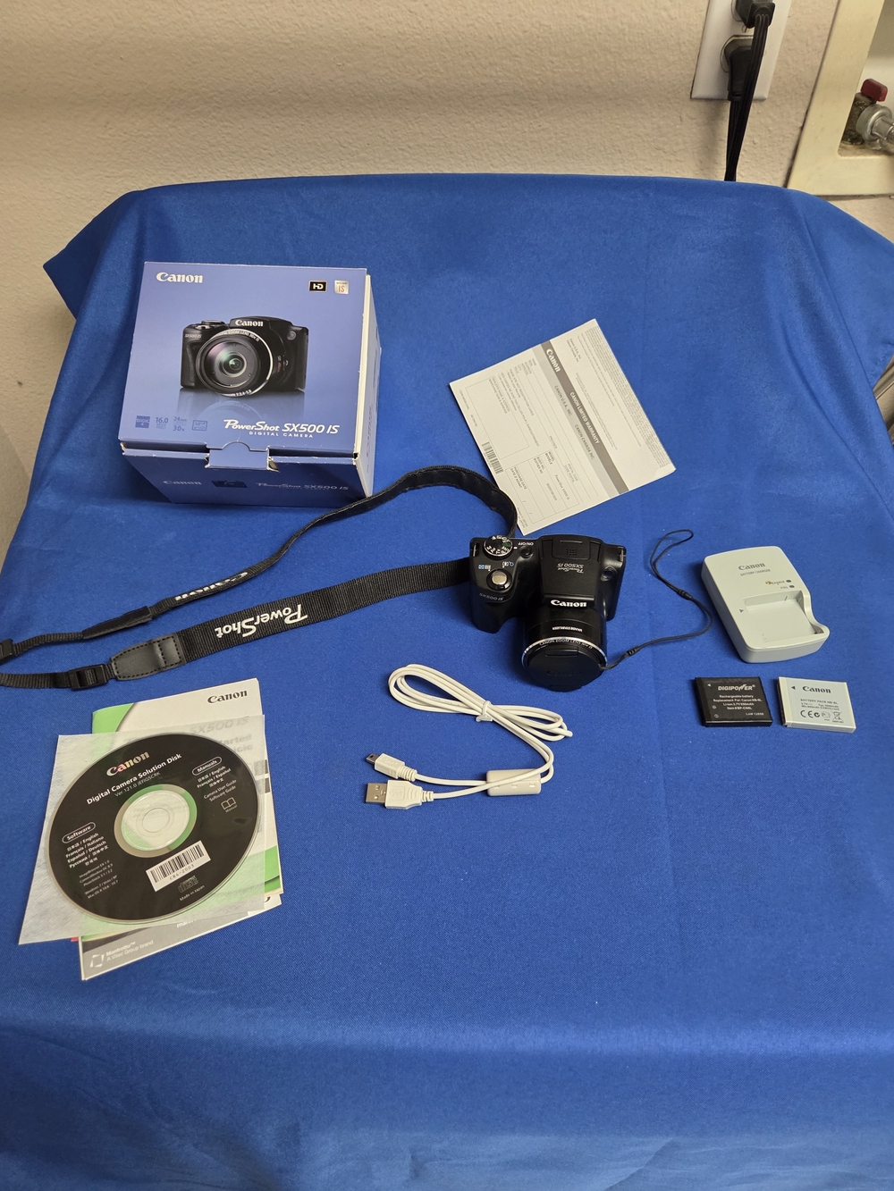 Canon PowerShot SX500 IS Black Digital Camera - Bundle